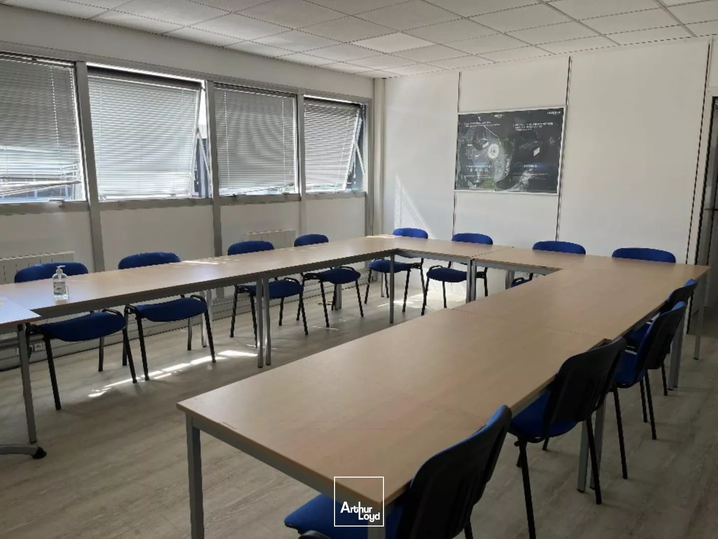 LOCAUX D'ACTIVITES - ZA TRAPPES ELANCOURT