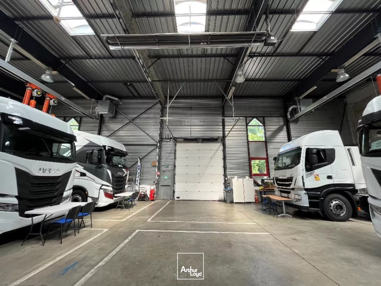 LOCAUX D'ACTIVITES - ZA TRAPPES ELANCOURT