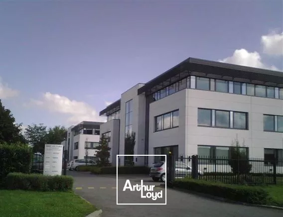 Bureaux à louer à LES ULIS 91940