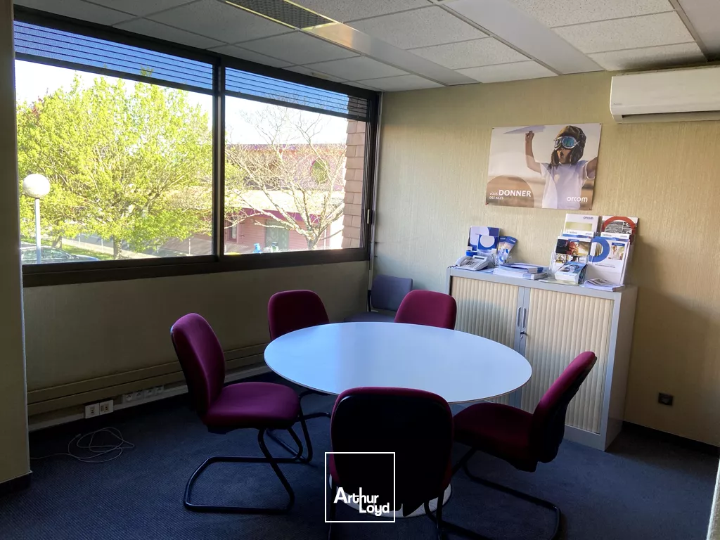 IMMEUBLE DE BUREAUX 913 M2 - FOULAYRONNES