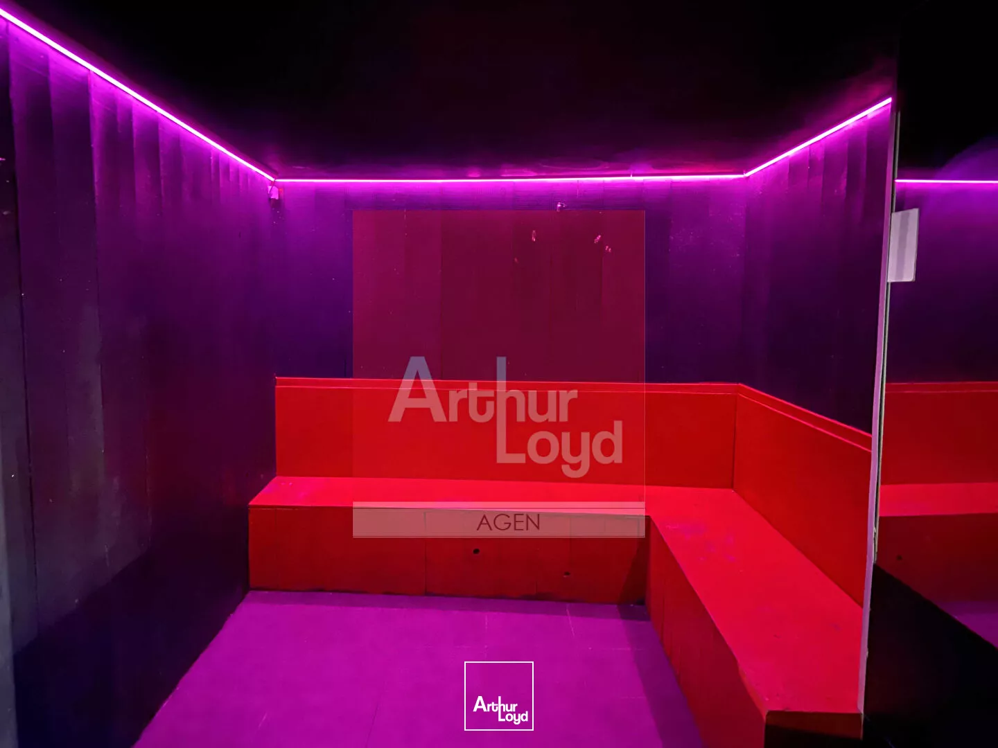 Local commercial hyper centre Agen 71 m2