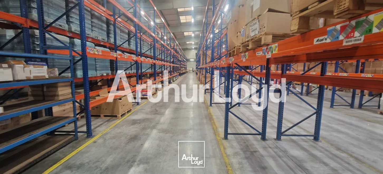 Entrepôt - Emplacement stratégique - GRENTHEVILLE