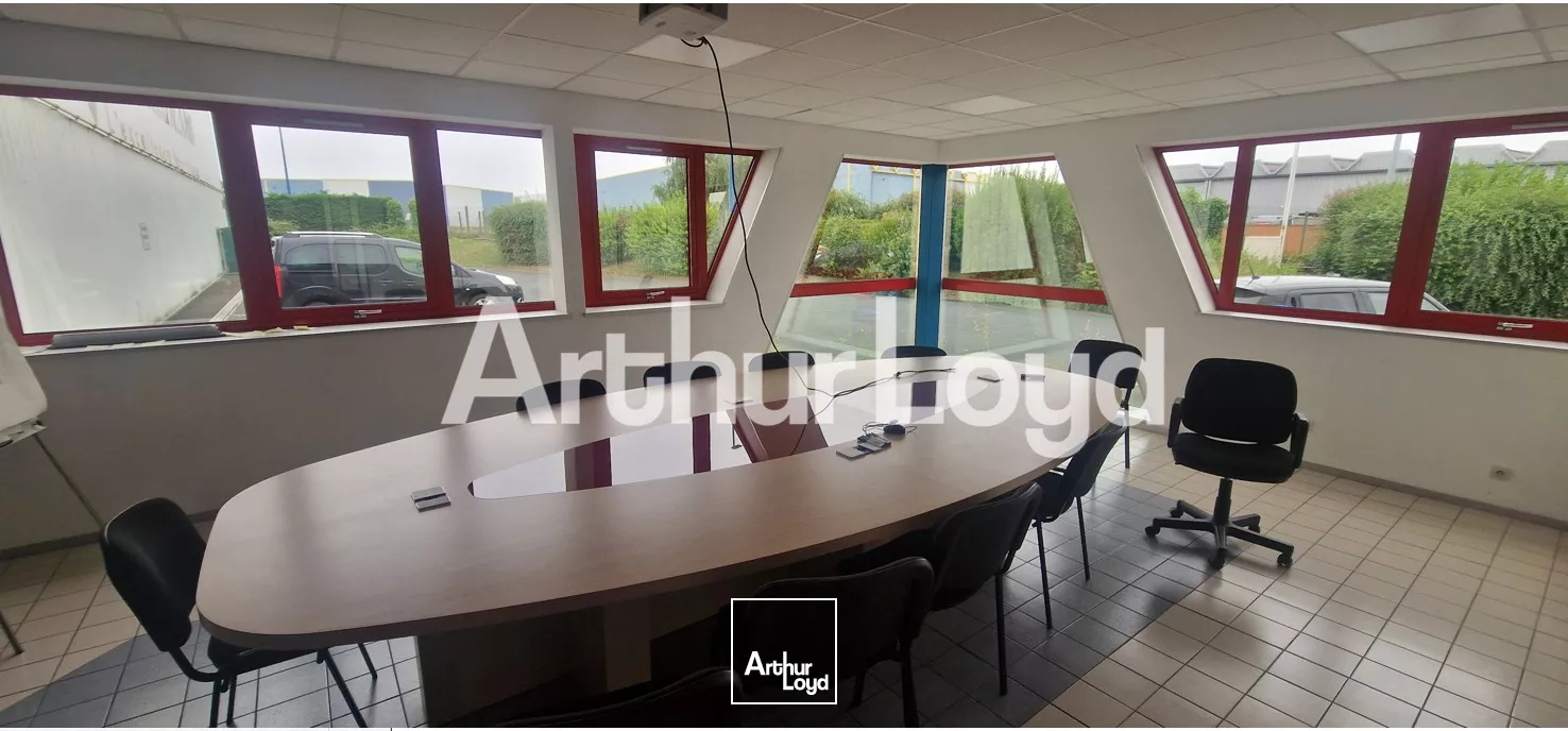 Entrepôt - Emplacement stratégique - GRENTHEVILLE