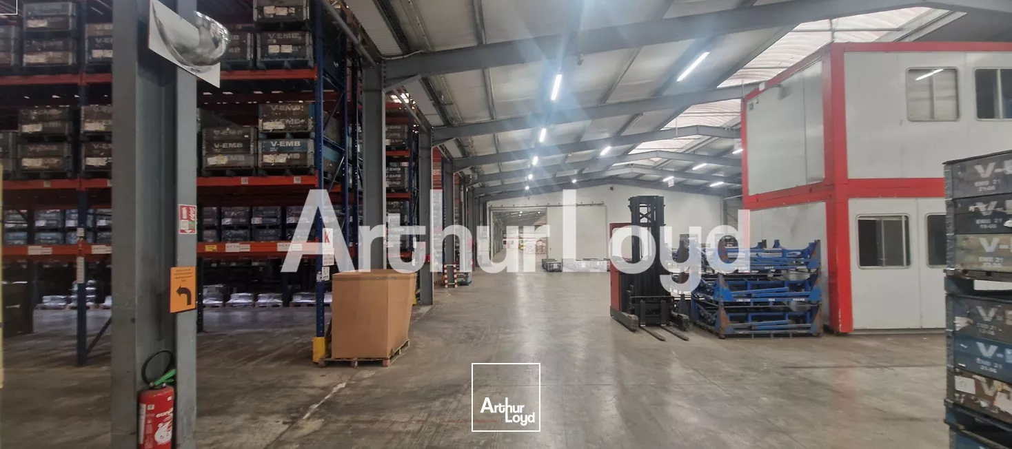 Entrepôt - Emplacement stratégique - GRENTHEVILLE