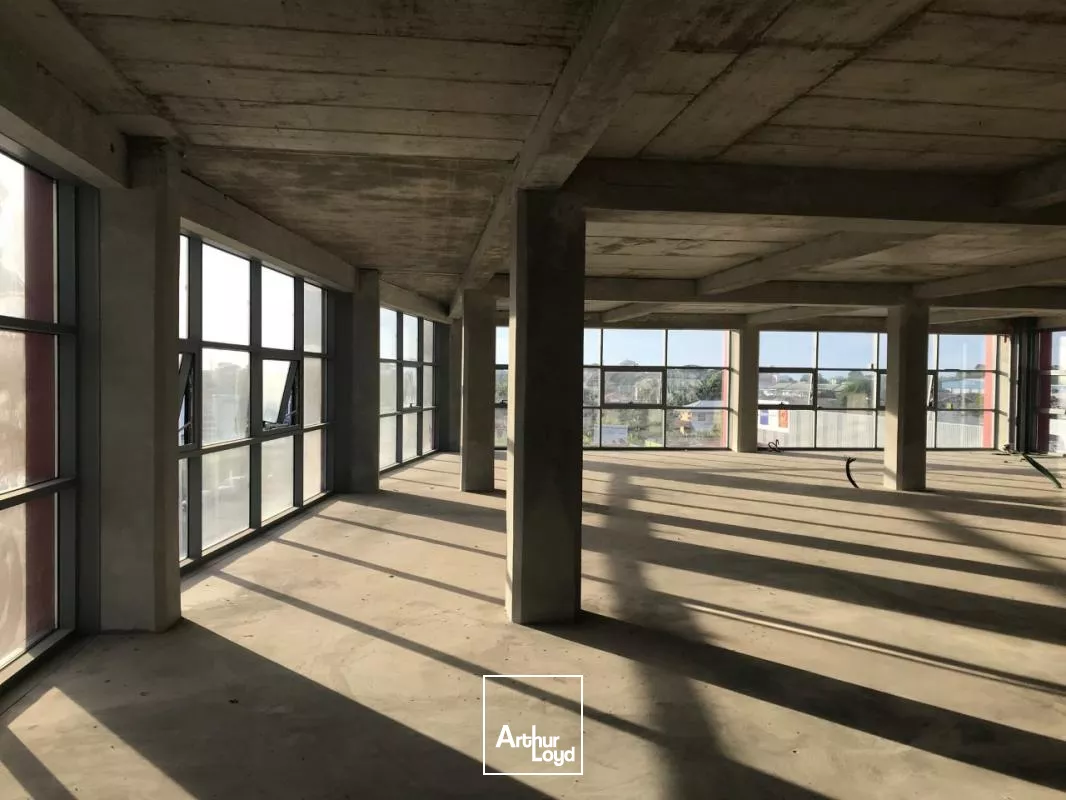 A vendre Plateau bureau de 445 et 695 m2 à Cayenne