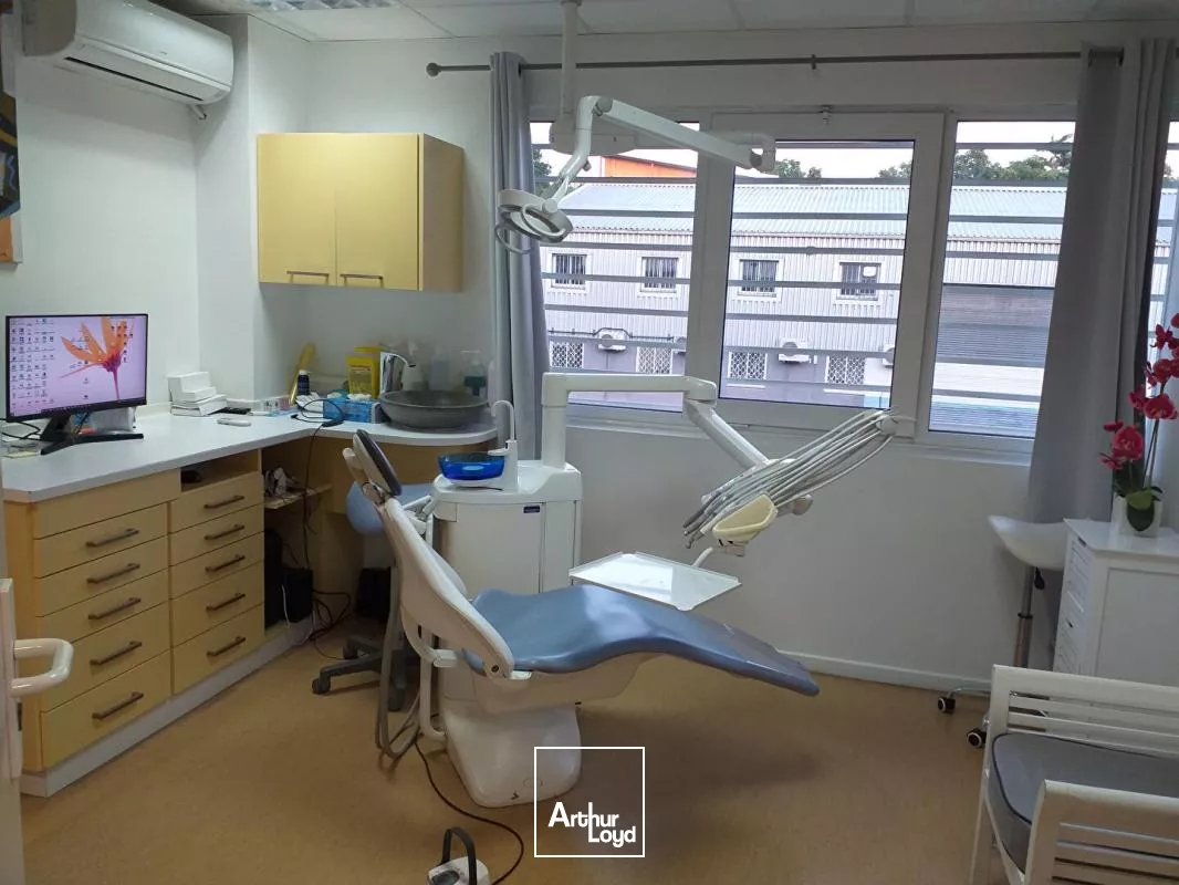 A vendre local/bureaux 54 m2 Dillon Stade