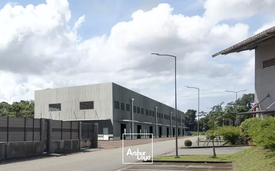 A LOUER Entrepôt Matoury de 180 à 720 m2