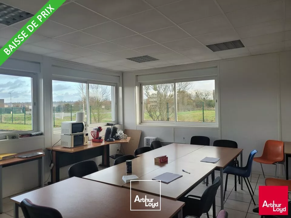 LOCATION BATIMENT 2700m² // 3 quais LE MANS SUD