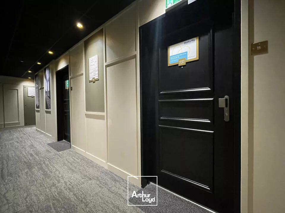 À LOUER - LE HAVRE - QUARTIER LES HALLES - BUREAUX - 129 m² - ACCÈS PMR