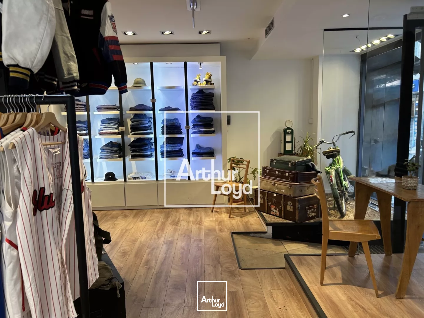 Local commercial à louer Montpellier Écusson - Emplacement stratégique avec réserve