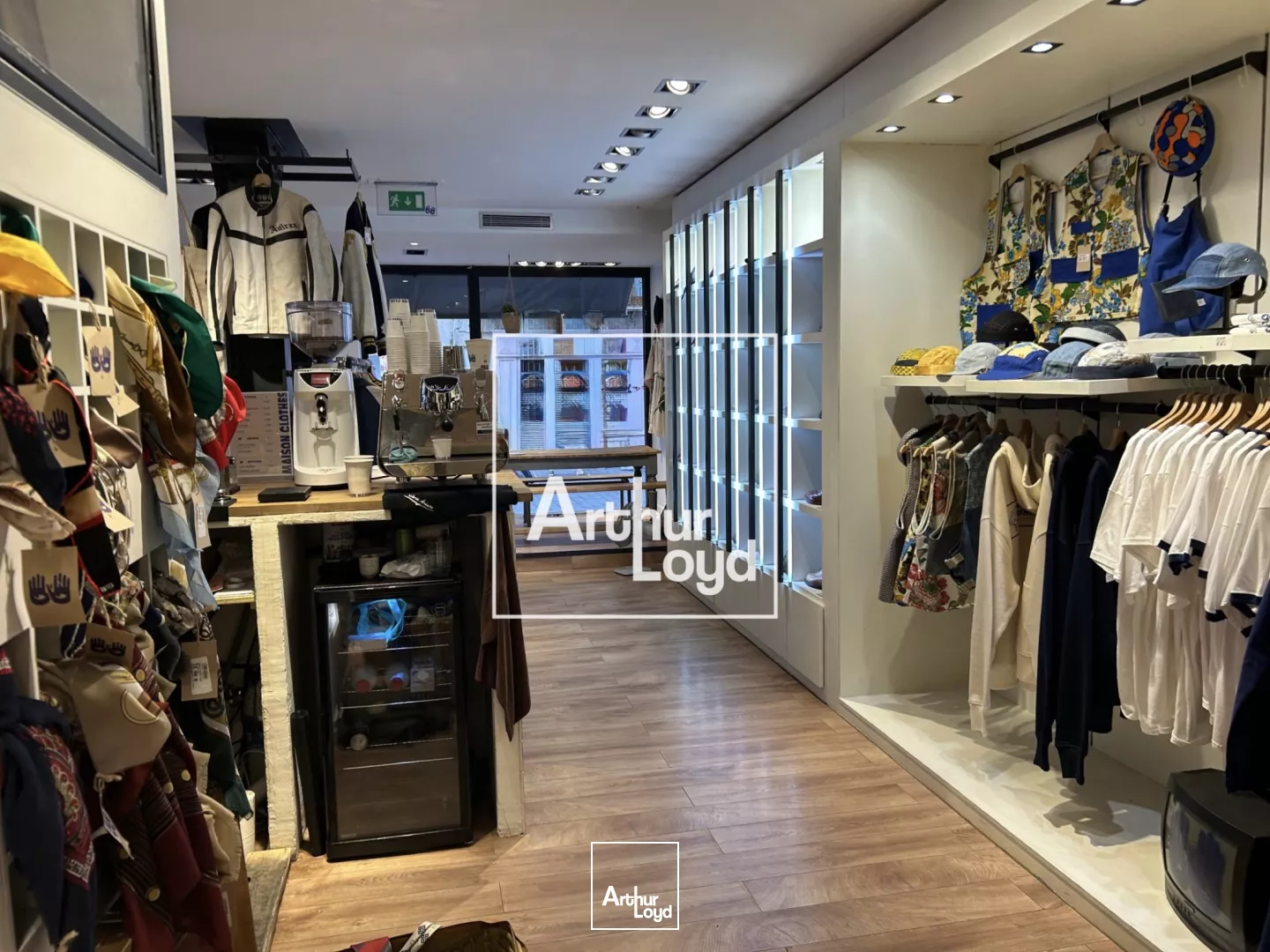 Local commercial à louer Montpellier Écusson - Emplacement stratégique avec réserve