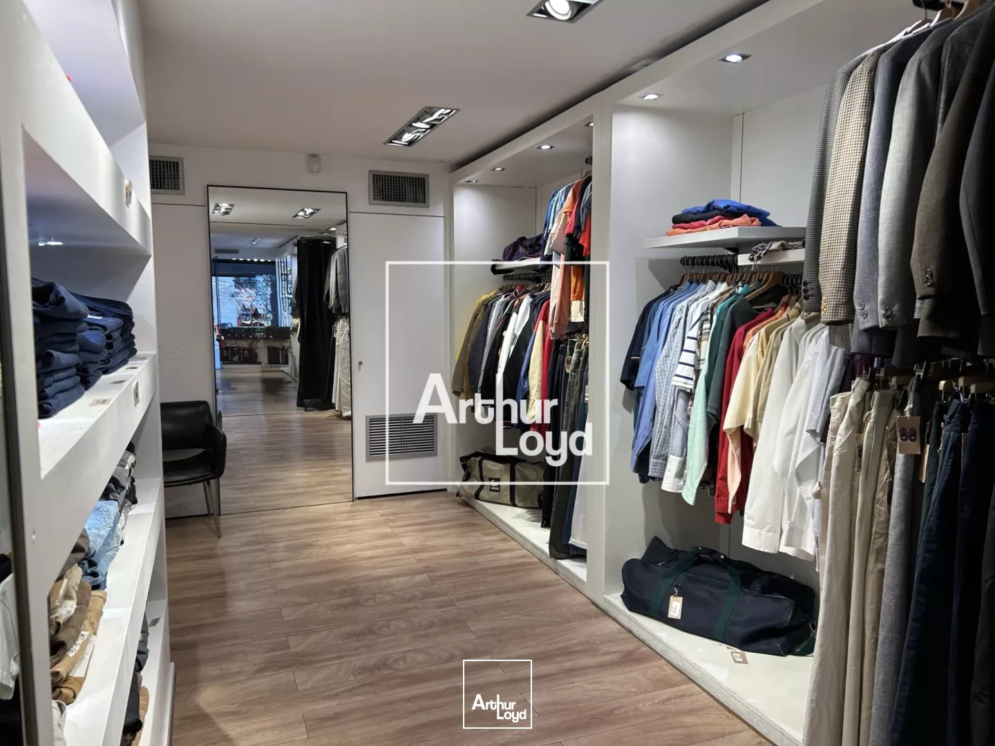 Local commercial à louer Montpellier Écusson - Emplacement stratégique avec réserve