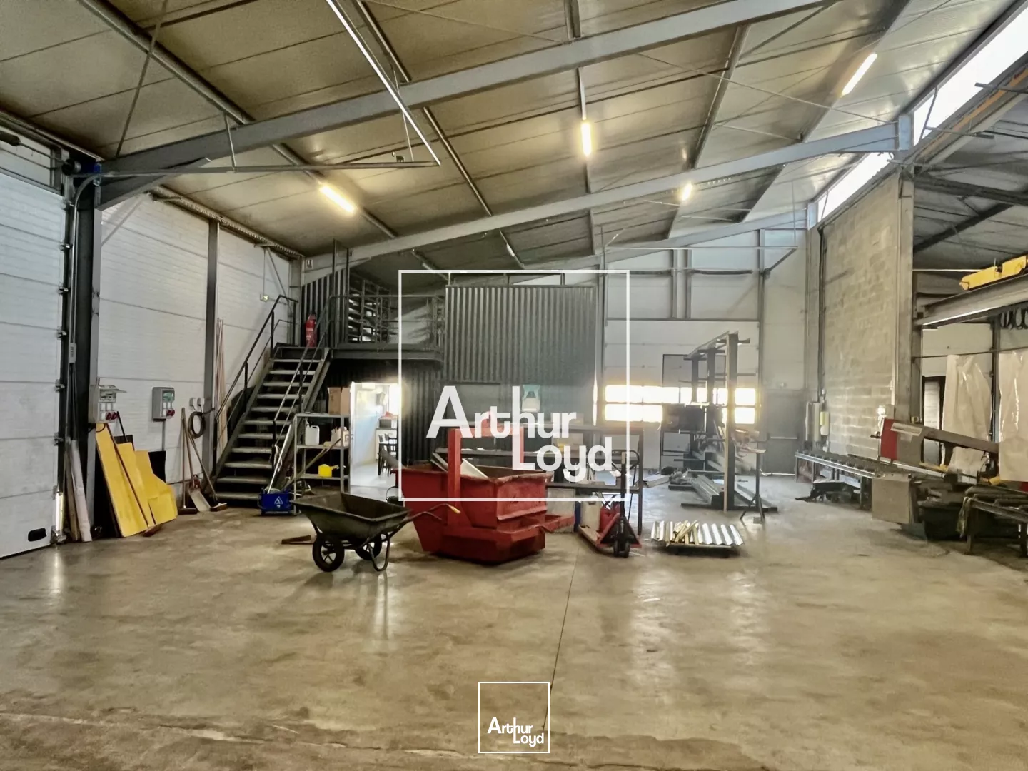 LOCAL D'ACTIVITÉ - À LOUER - TOURNEFEUILLE