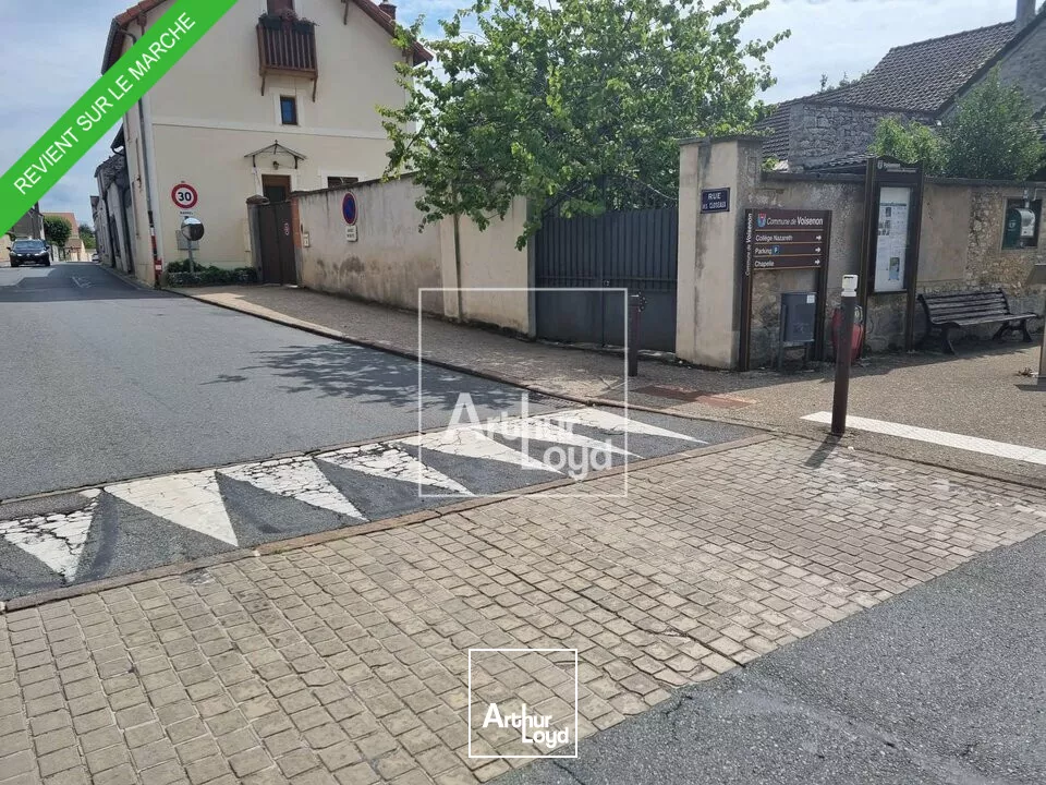 A vendre local commercial à Voisenon 