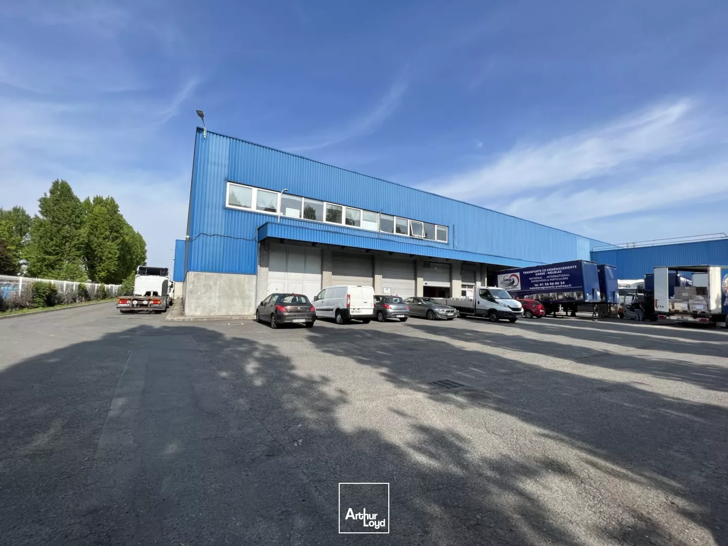 Locaux d'activité 1 260 m² Blanc-Mesnil - Bail dérogatoire - HSP 9m - Accès plain pied 4 x 4,5m - Sol 3T