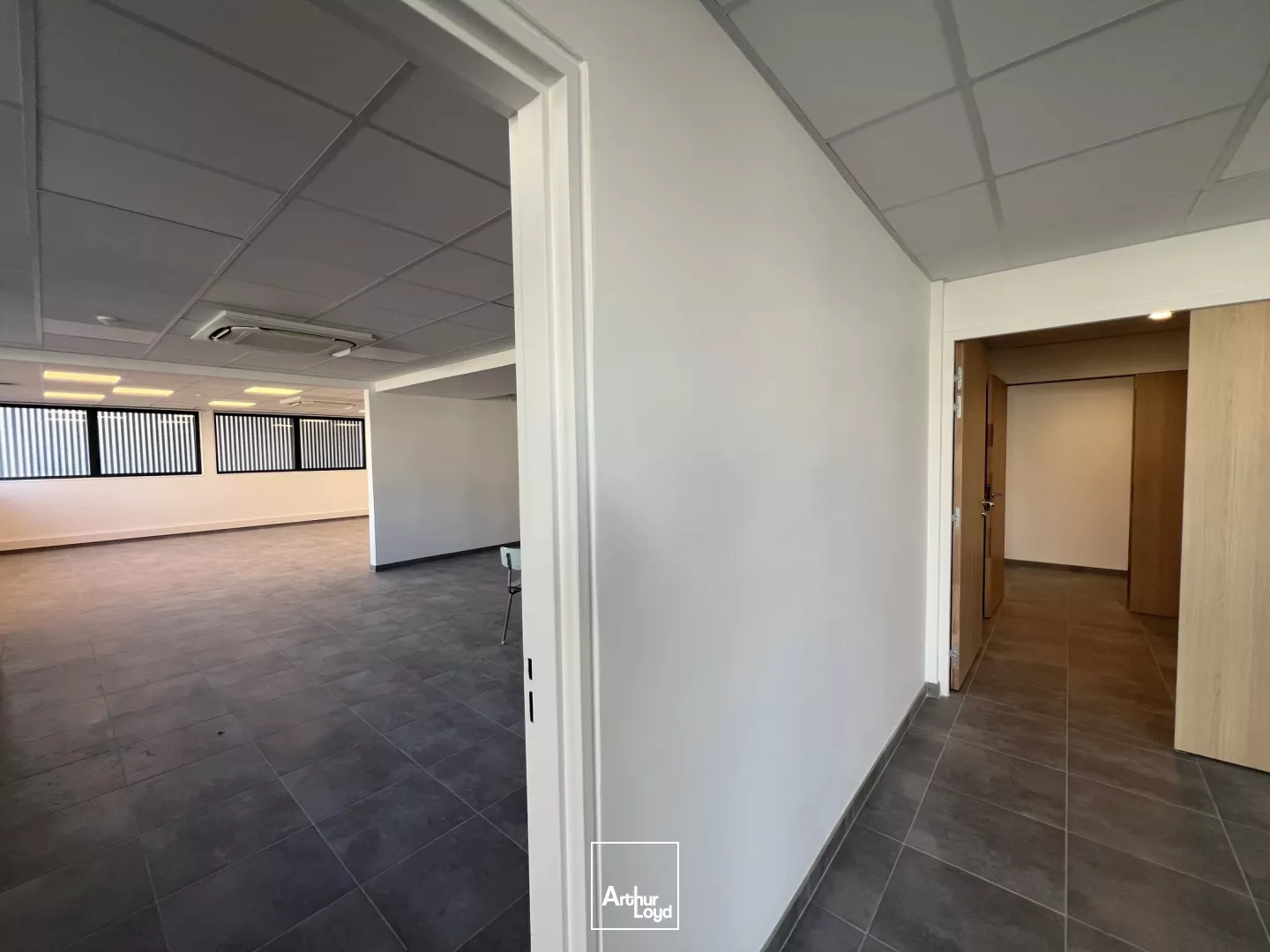 Entrepôts à louer à LE BLANC MESNIL 93150