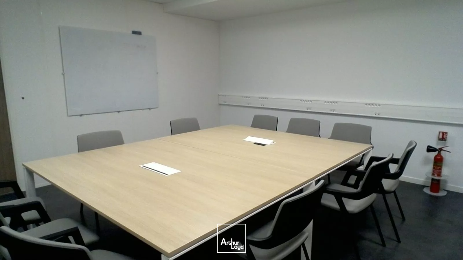 Bureaux à louer avec parkings - Vue panoramique exceptionnelle sur la baie de La Ciotat - LES FALAISES - ATHELIA IV - LA CIOTAT