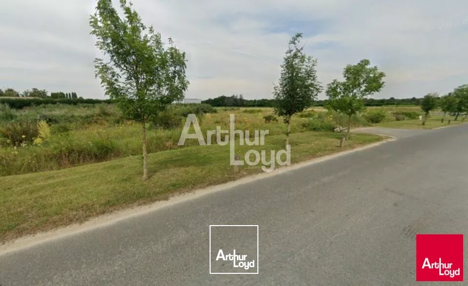 CONTRES - VENTE TERRAIN 5 561 M² - ZONE INDUSTRIELLE