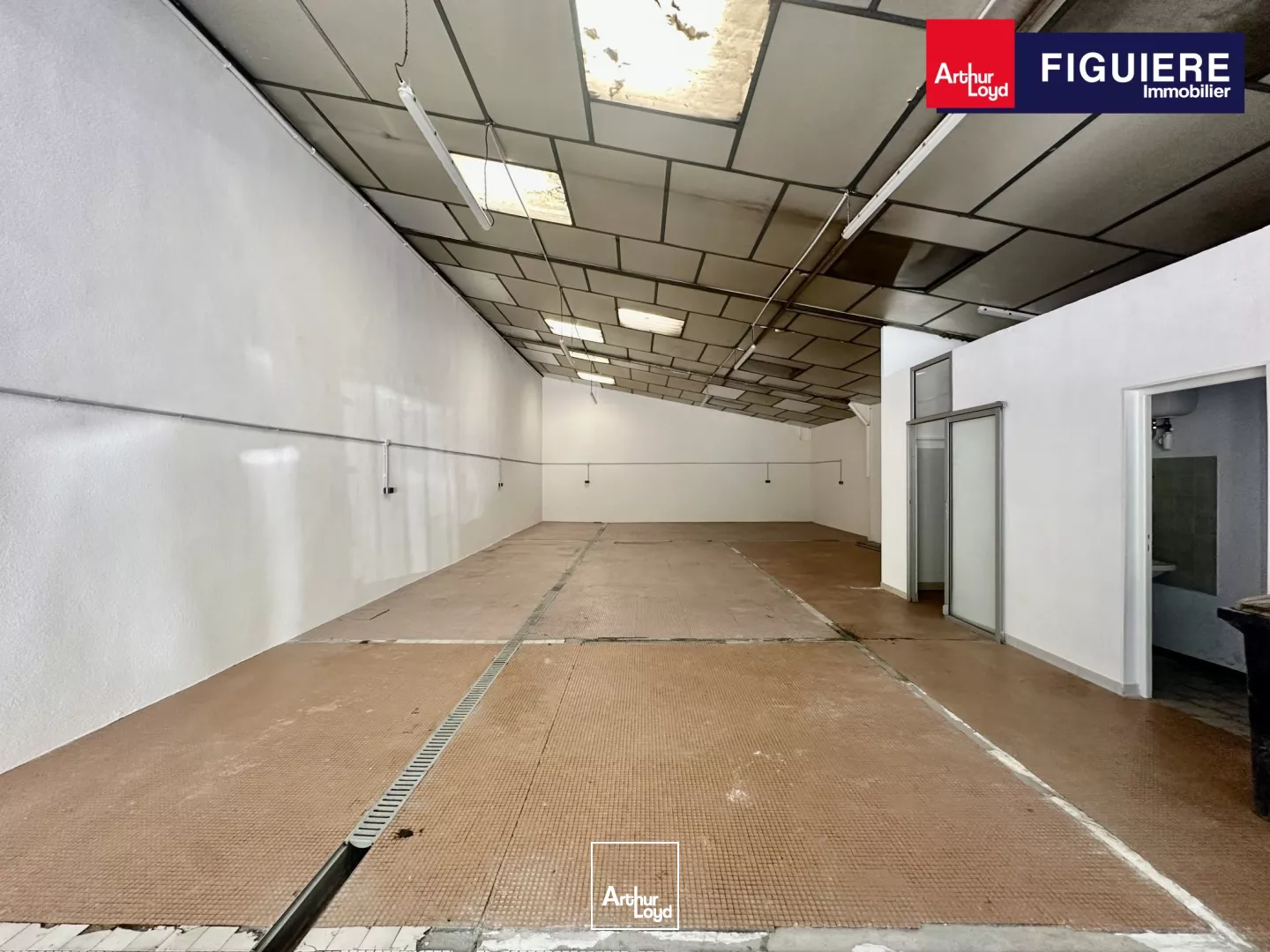 Local d'activités à LOUER sur la ZA RODARI à LUYNES