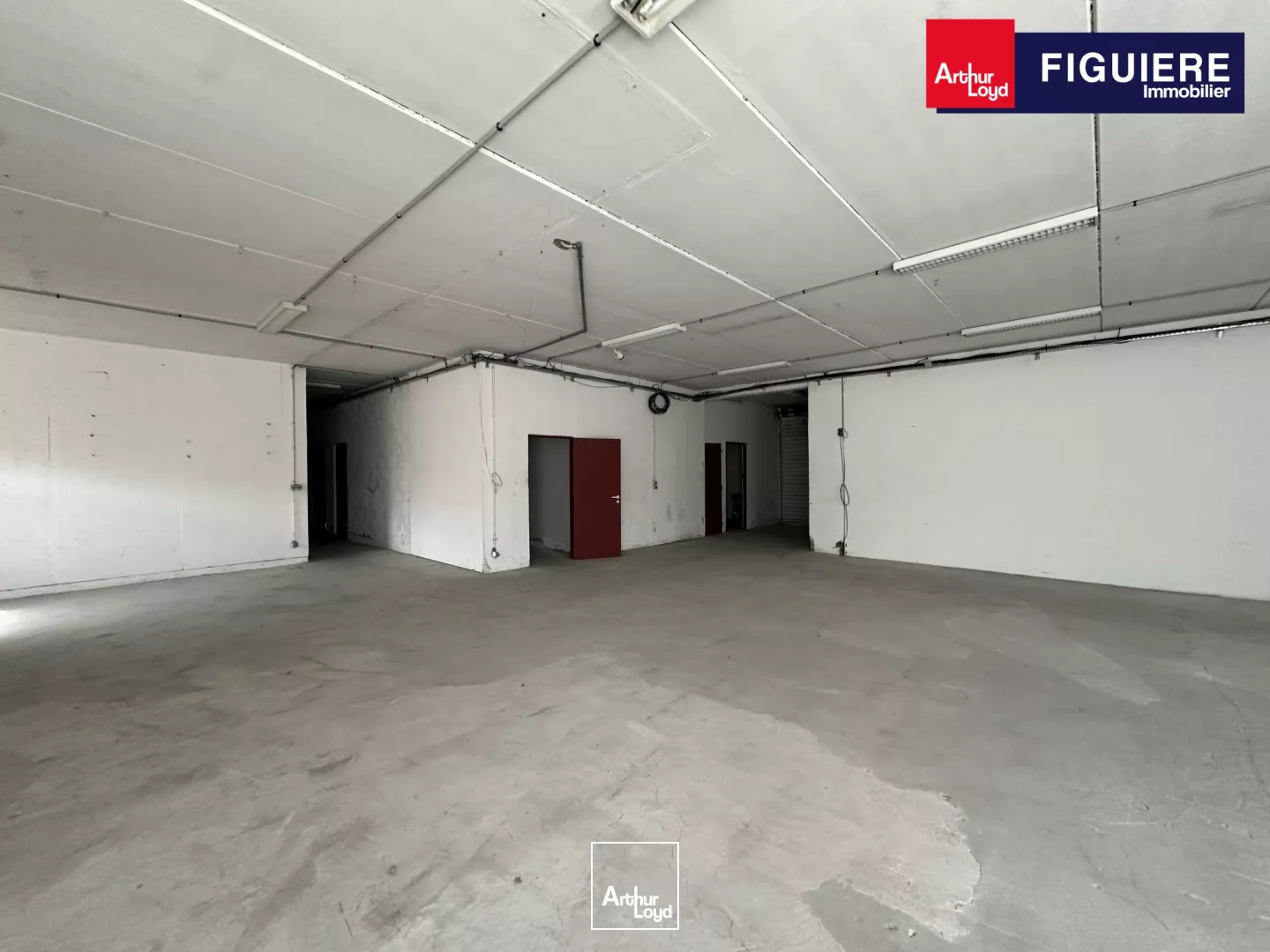 Bâtiment indépendant mixte à LOUER sur SEPTEMES LES VALLONS