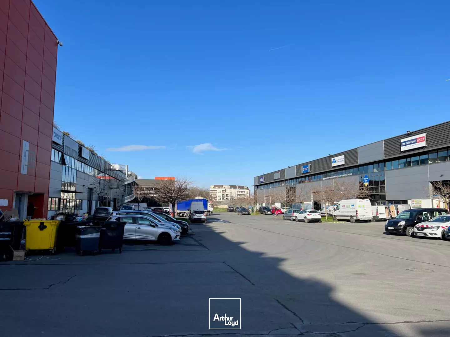 Saint-Denis (93) - INNOVESPACE : des locaux d'activité ultra-connectés : 693 m² modulables, accès direct A86, Carrefour Pleyel & quais de Seine