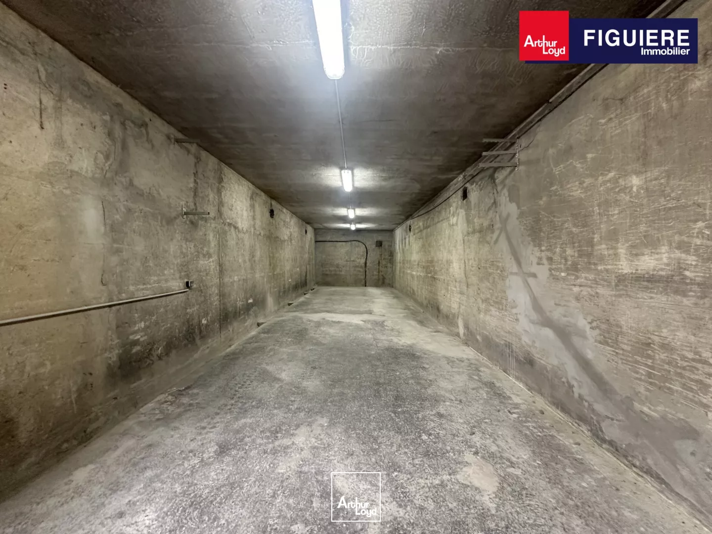 Box de stockage à LOUER sur la ZA RODARI à LUYNES