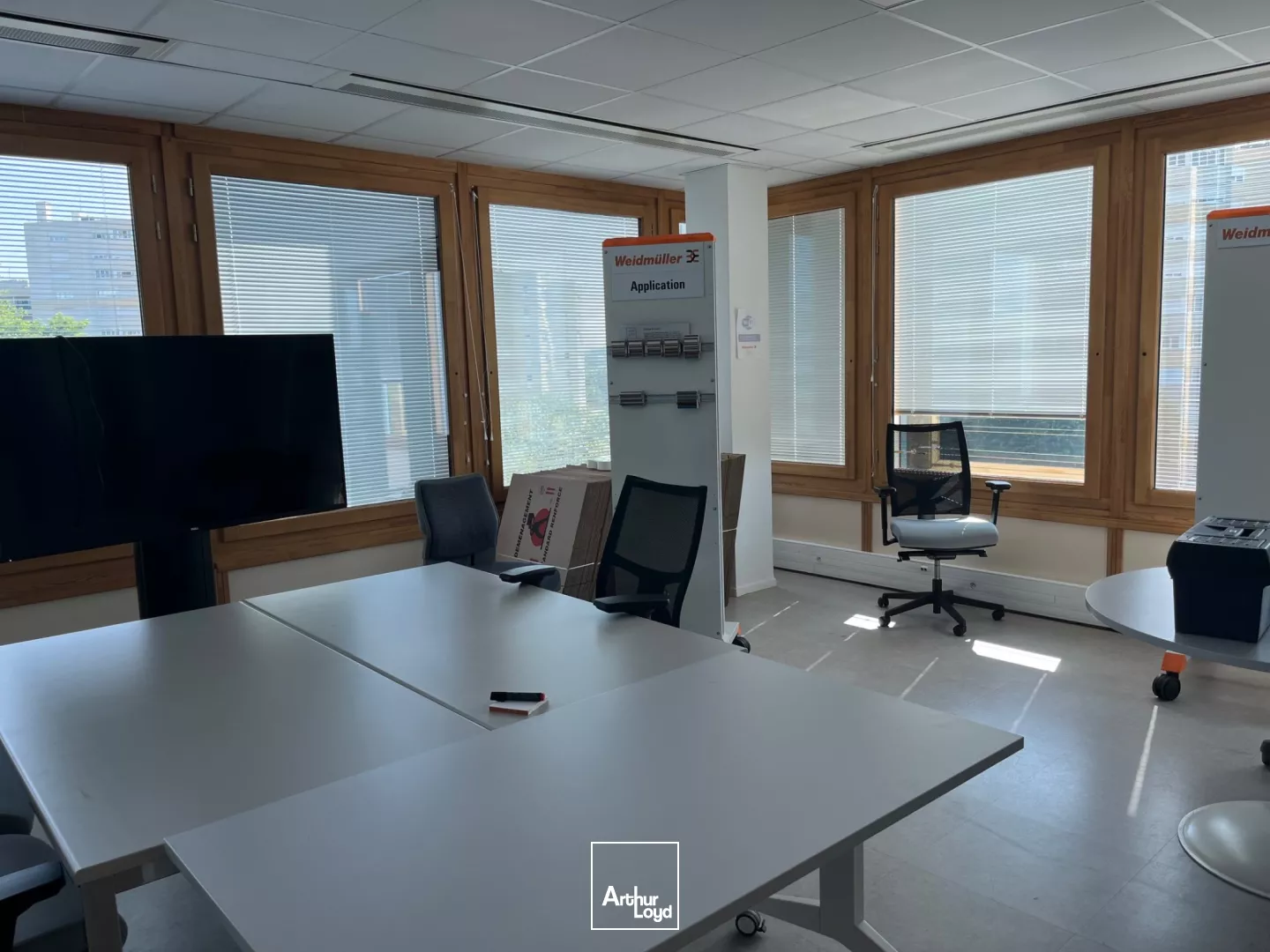 Plateau de bureaux de 776 m² à louer - proximité gare Cergy Préfecture.