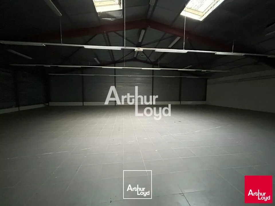 ROMORANTIN-LANTHENAY - VENTE LOCAL D'ACTIVITÉ DE 338 M² ET 346 M² 