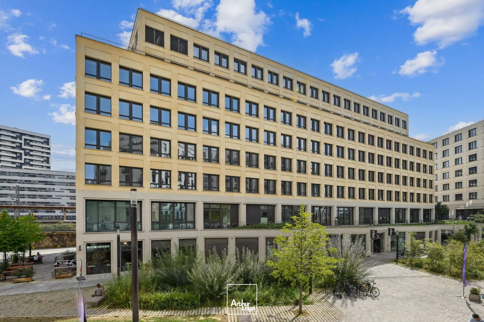 Immeuble neuf TRIBU - Bureaux à louer - Paris 19 - RER E - Tram