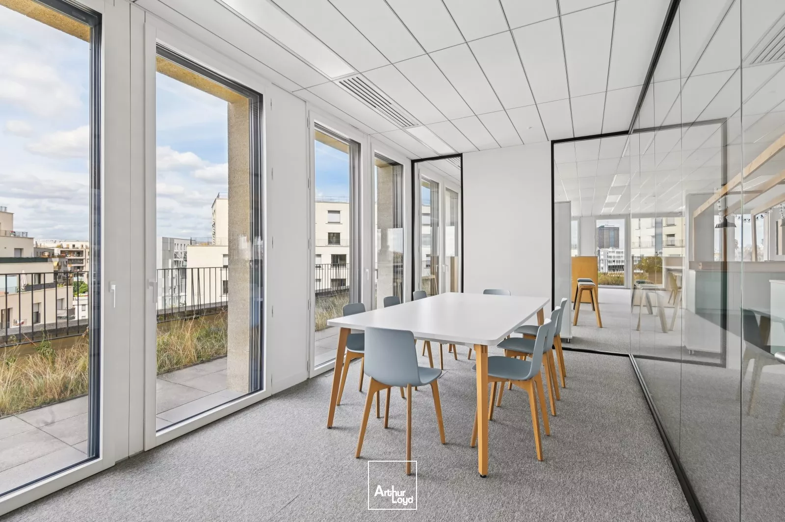 Immeuble neuf TRIBU - Bureaux à louer - Paris 19 - RER E - Tram