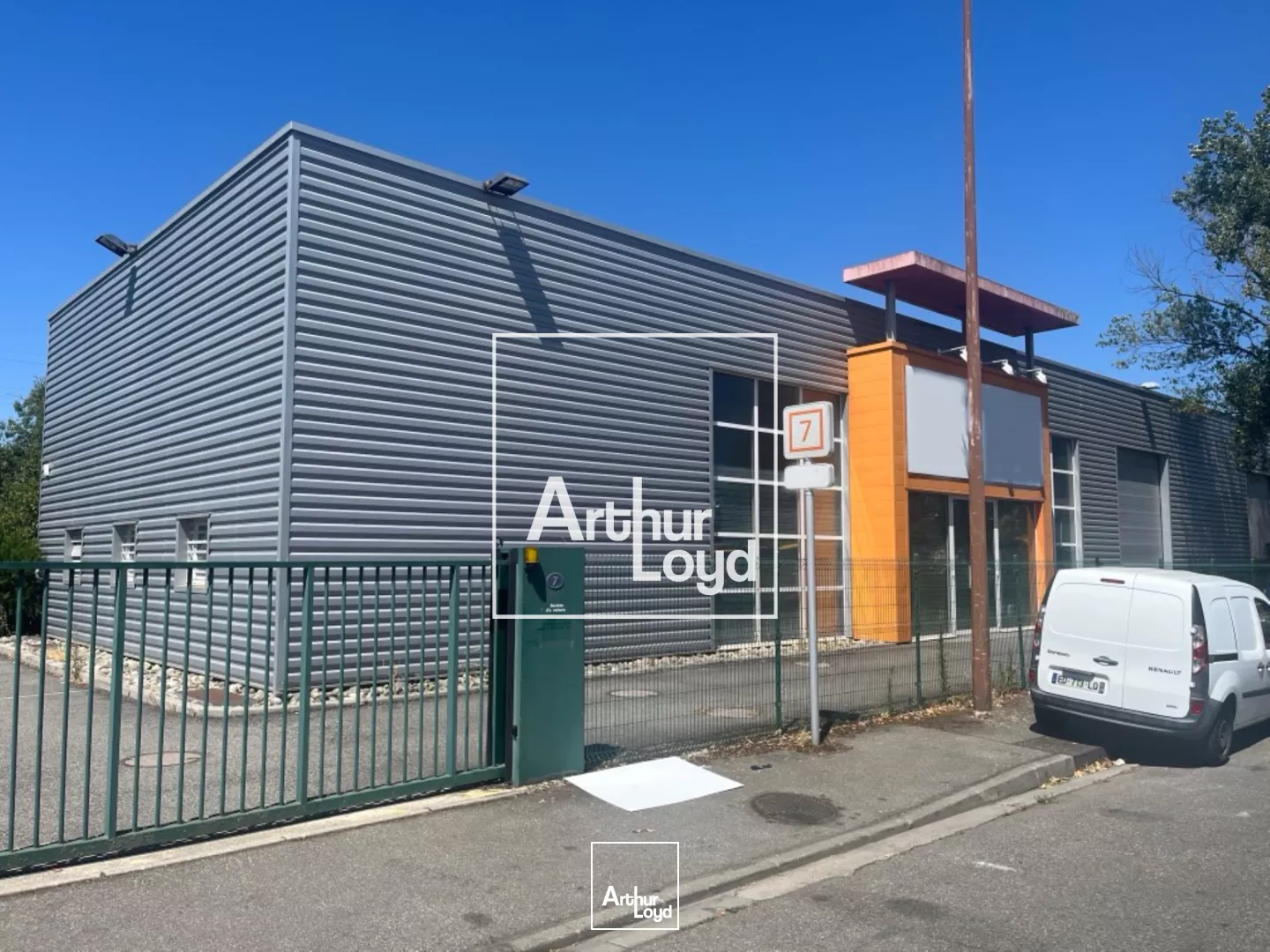LOCAL D'ACTIVITE / SHOWROOM A LOUER TOULOUSE 