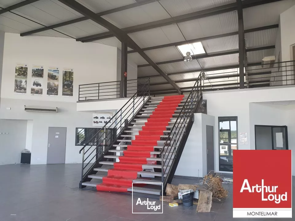 MONTÉLIMAR SUD - MALATAVERNE - A VENDRE - BÂTIMENT INDÉPENDANT D'ENVIRON 1150 M2