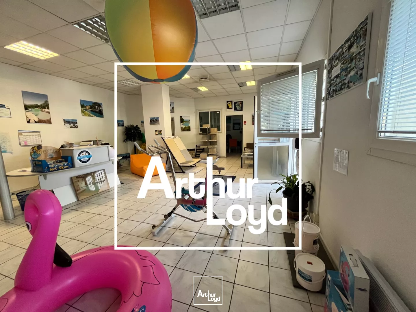 Local d'activités polyvalent à Nîmes Ouest- A louer - 260 m2