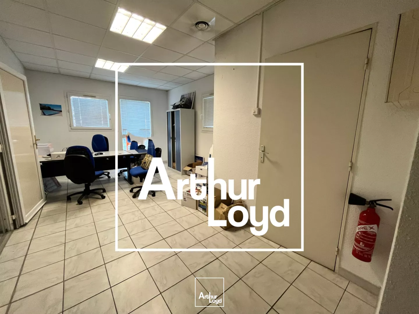 Local d'activités polyvalent à Nîmes Ouest- A louer - 260 m2