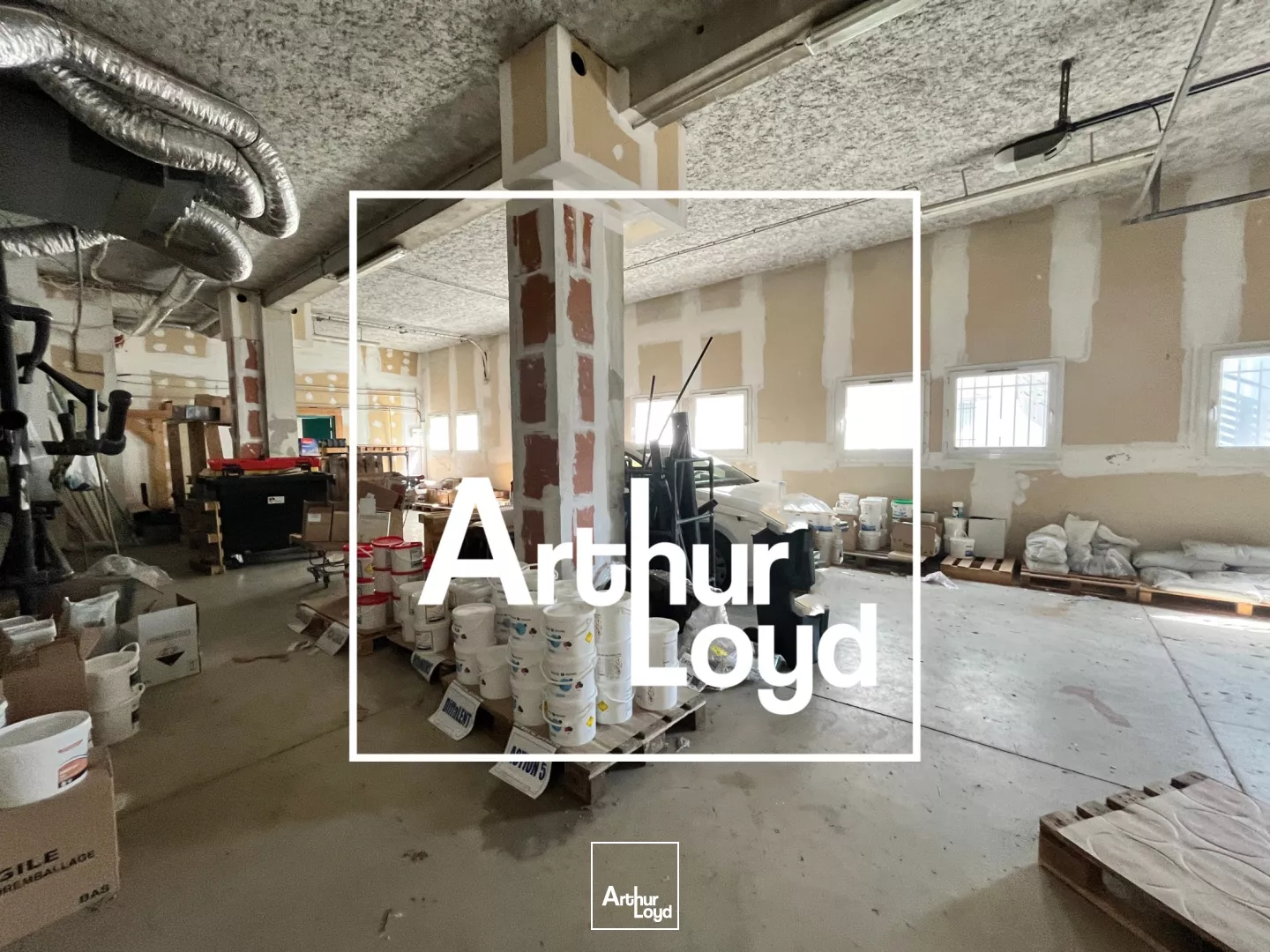 Local d'activités polyvalent à Nîmes Ouest- A louer - 260 m2