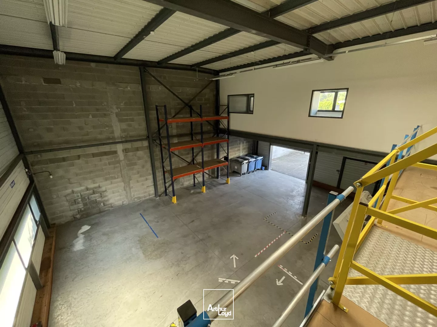 local d'activité belle image 440 m² - location