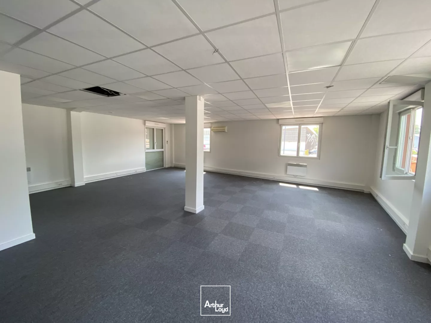 BUREAUX A LOUER - CROLLES 