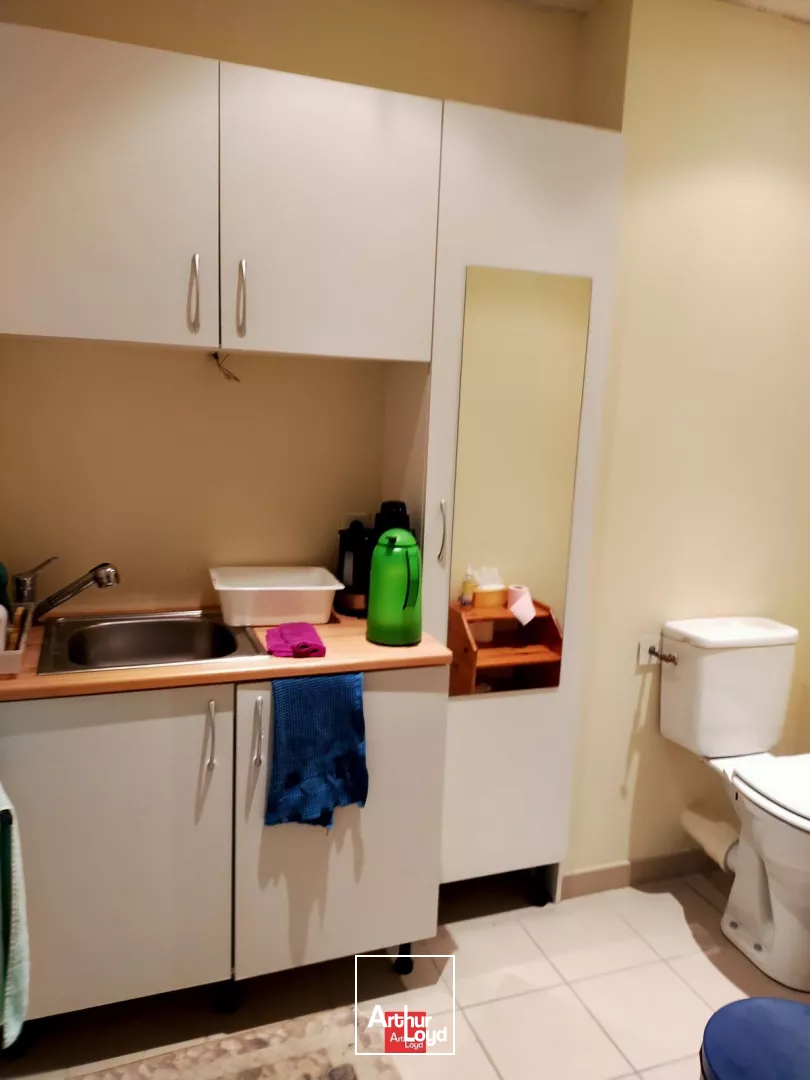 LOCAL COMMERCIAL OU BUREAU 45 M² A VENDRE GRENOBLE GENERAL FERRIE