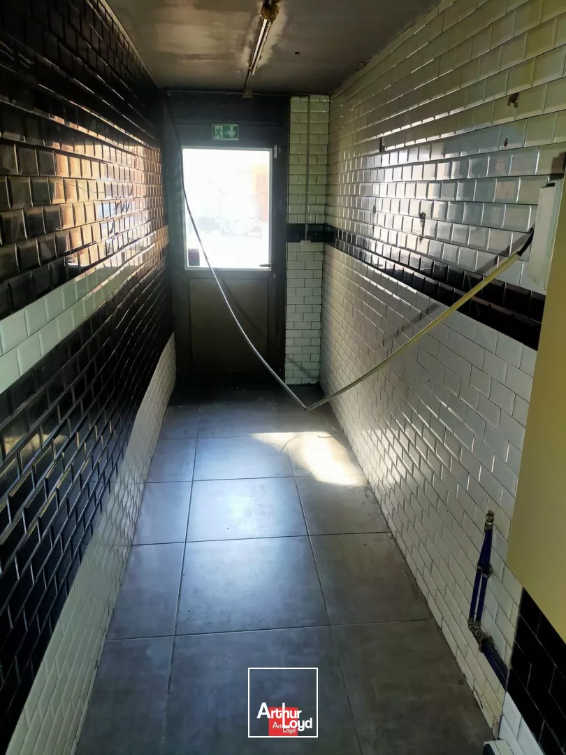 LOCAL COMMERCIAL 75 M² A LOUER GRENOBLE PLACE CLAVEYSON TERRASSE