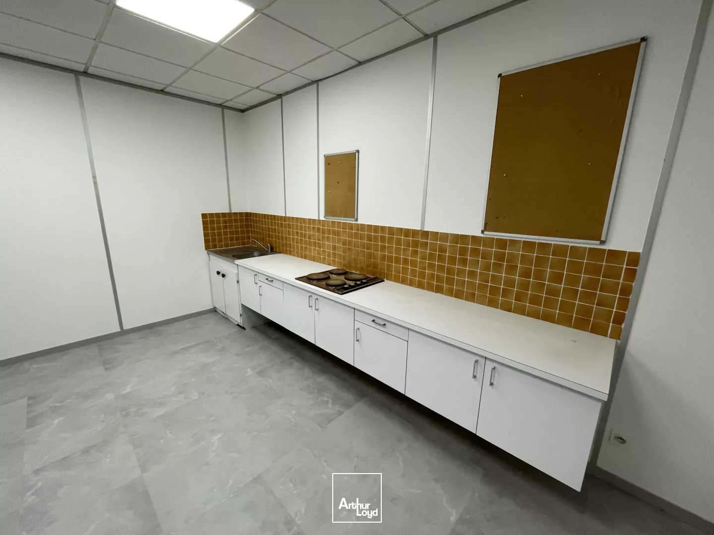 Batiment Indépendant Mixte