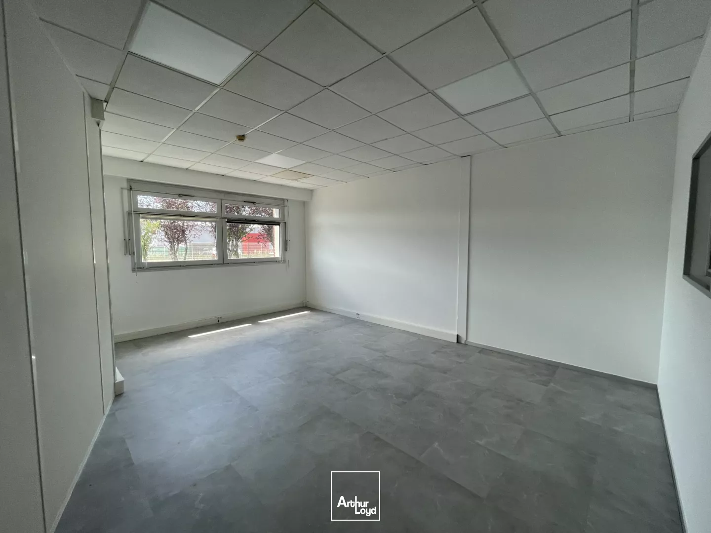 Batiment Indépendant Mixte