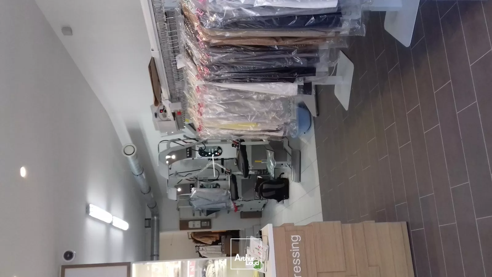 Cession de fonds de commerce de 85 m2 entre les Capucins et la Victoire à Bordeaux