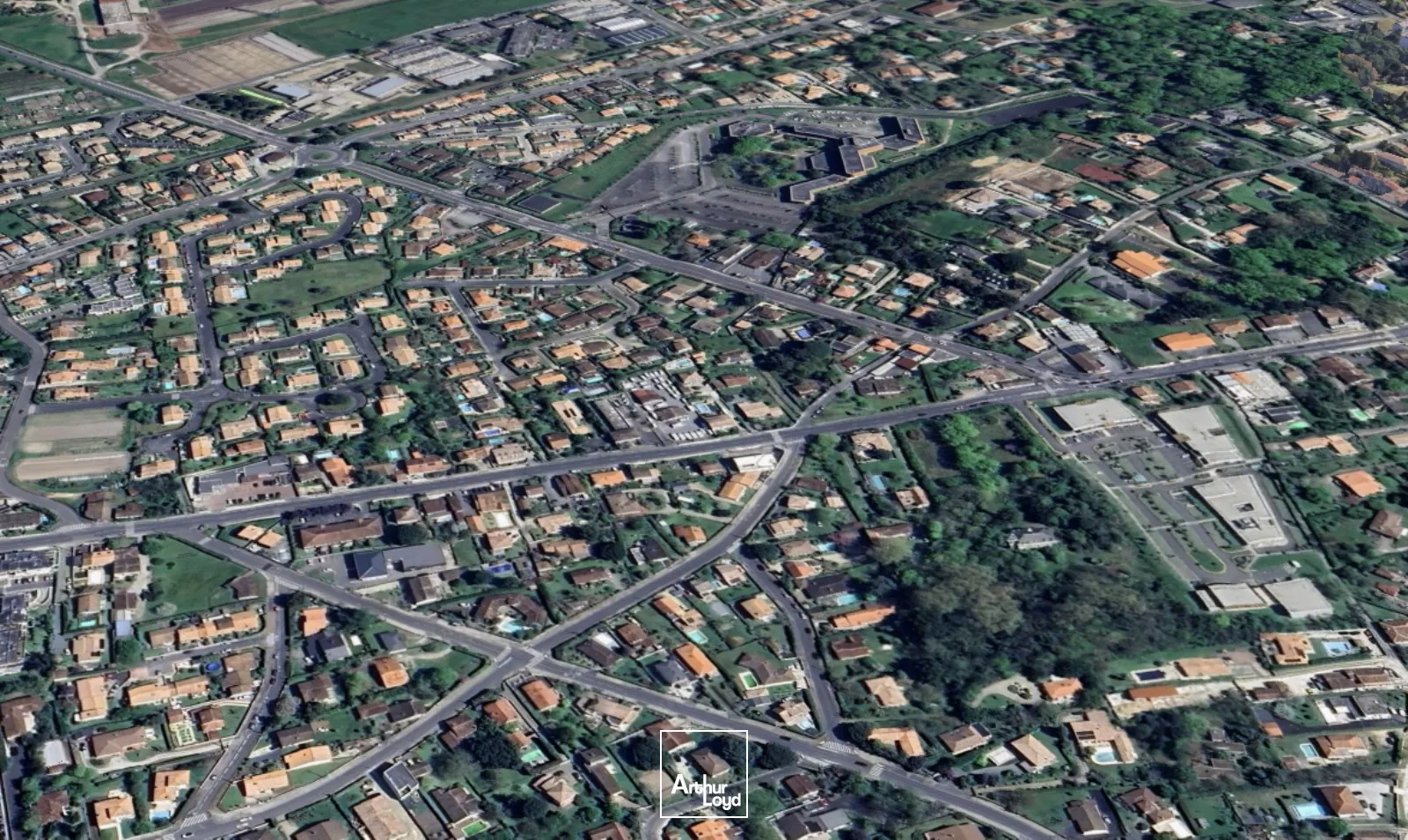 À louer local commercial à EYSINES sur un axe très passant