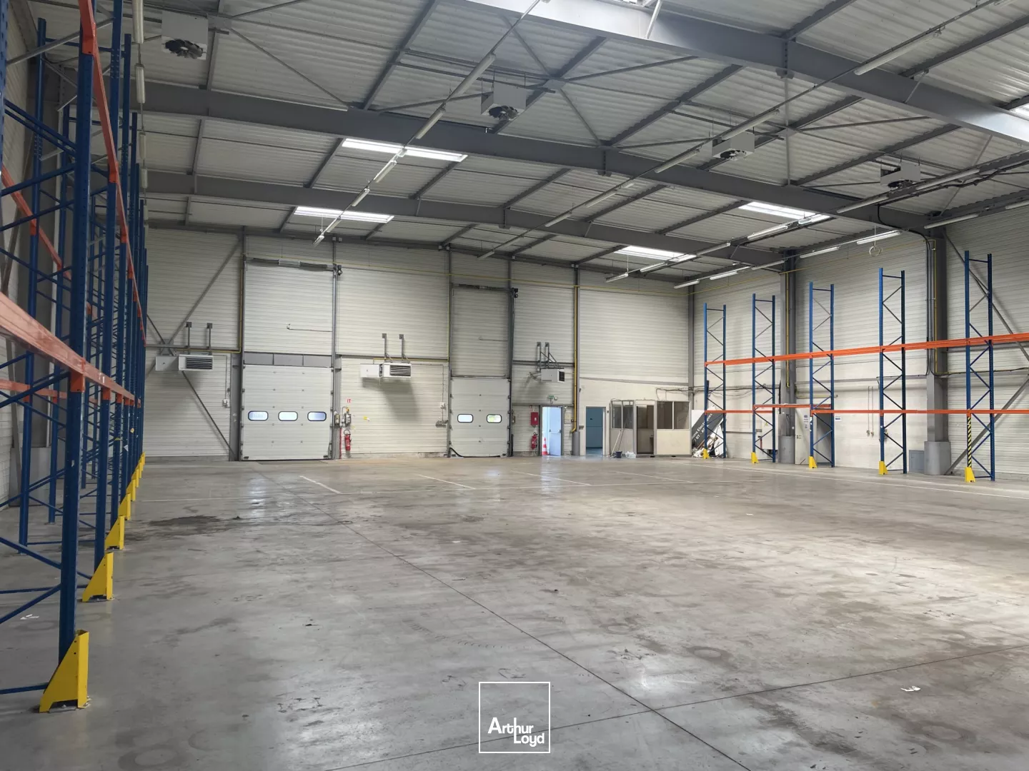 A Louer A vendre Entrepôt situé à Cambrai