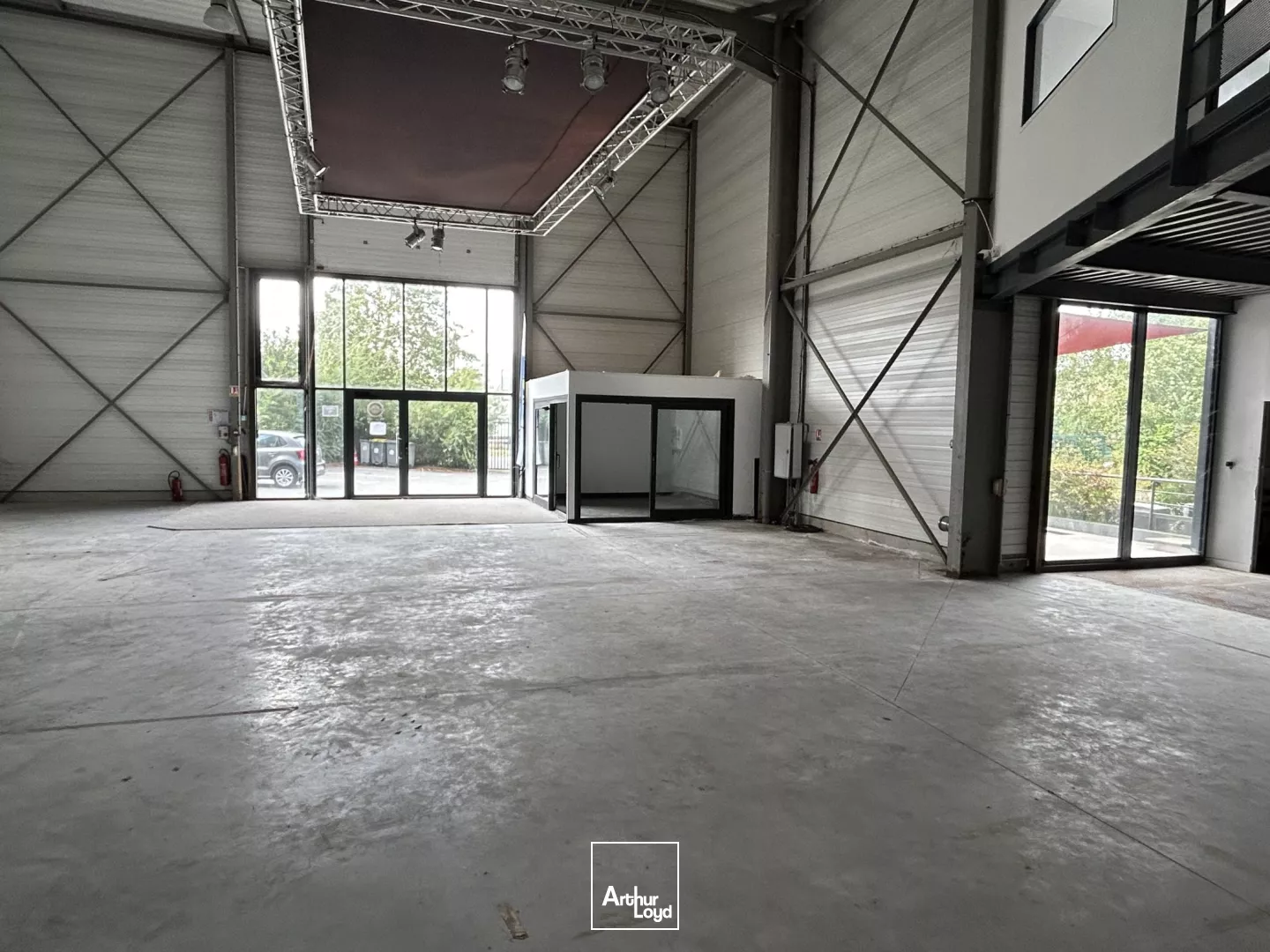 Rare sur le secteur - Batîment à vendre Wambrechies