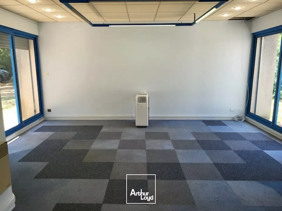 bureaux à louer AVIGNON COURTINE 