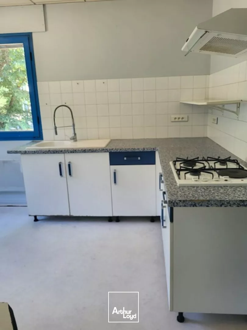 bureaux à louer AVIGNON COURTINE 