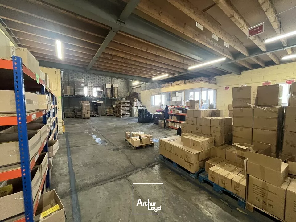 LOCAL D ACTIVITE A LOUER - ZONE DYNAMIQUE NIORT/LA CRECHE