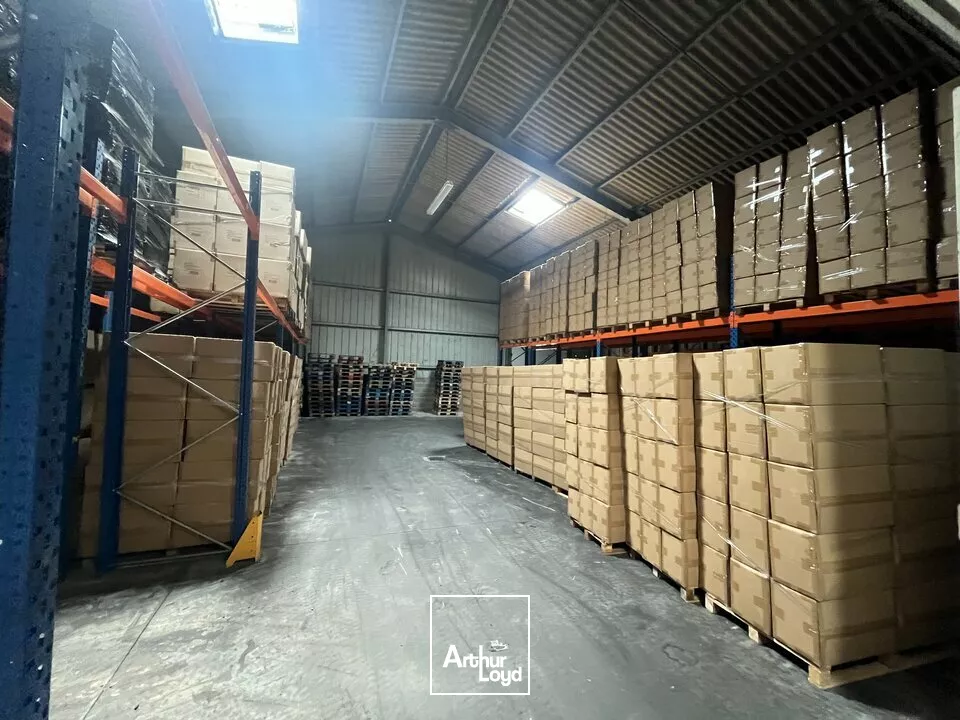 LOCAL D ACTIVITE A LOUER - ZONE DYNAMIQUE NIORT/LA CRECHE