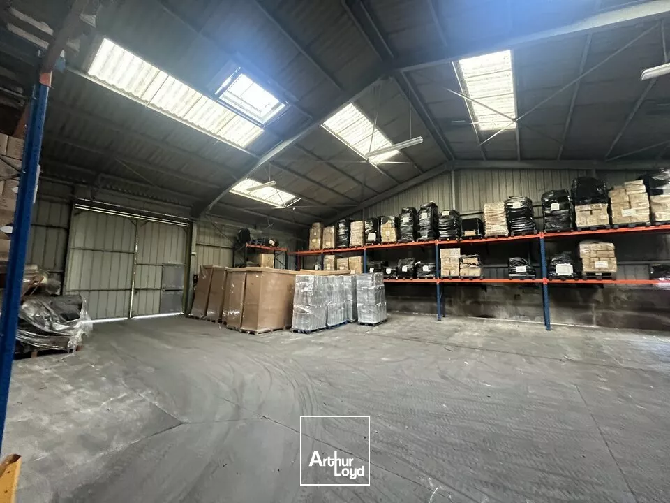 LOCAL D ACTIVITE A LOUER - ZONE DYNAMIQUE NIORT/LA CRECHE